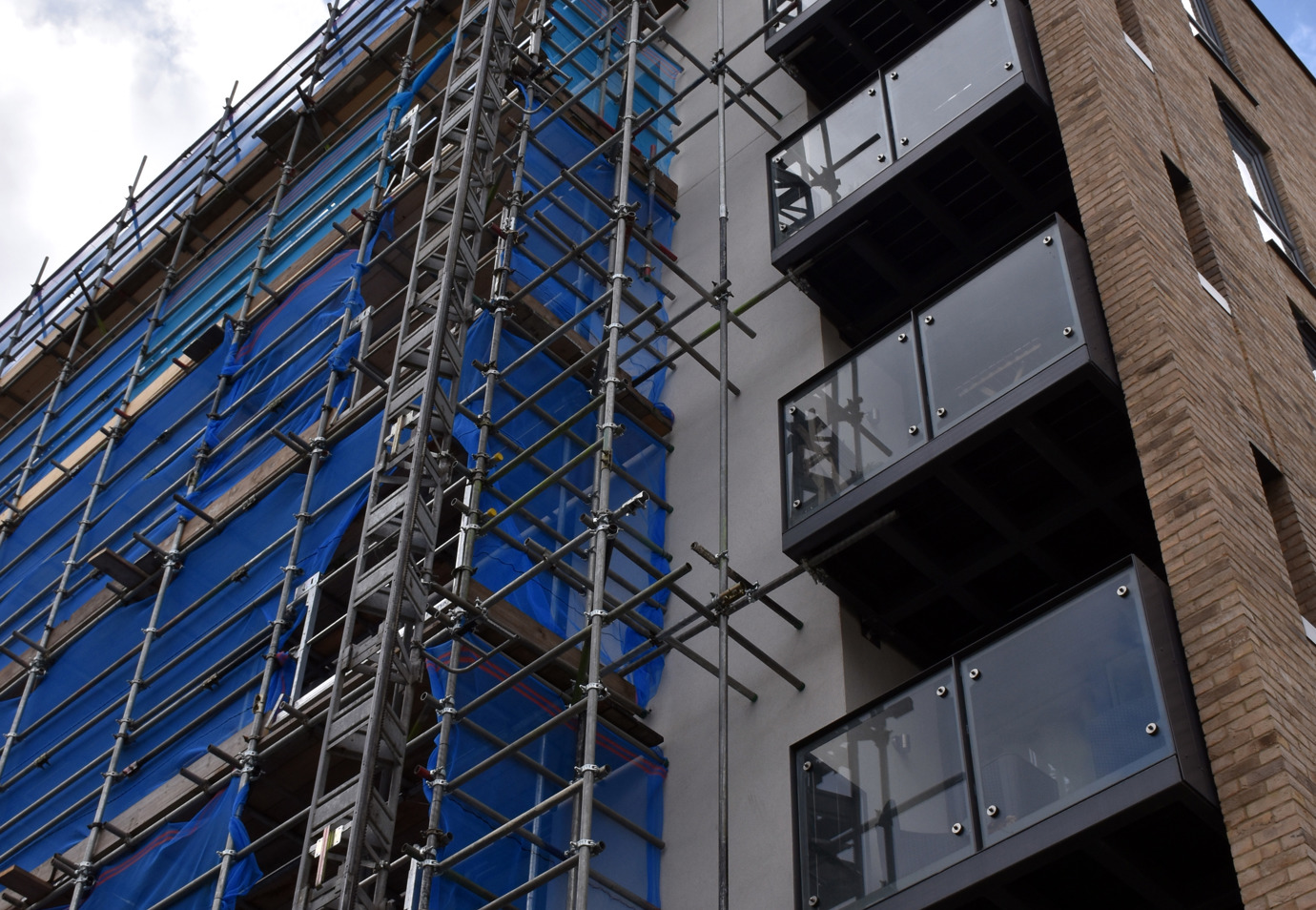 Lawtech Group - UK - Cladding & Facade Specialists  - Addlestone One (9)
