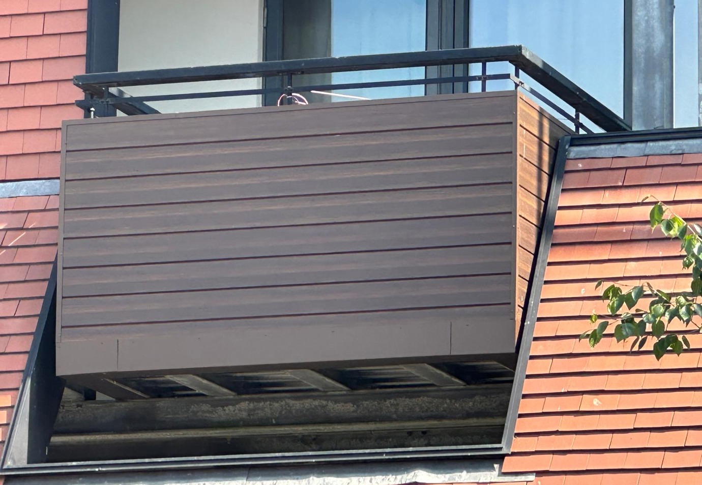 Lawtech Group - UK - Cladding & Facade Specialists - Meridian House (8)