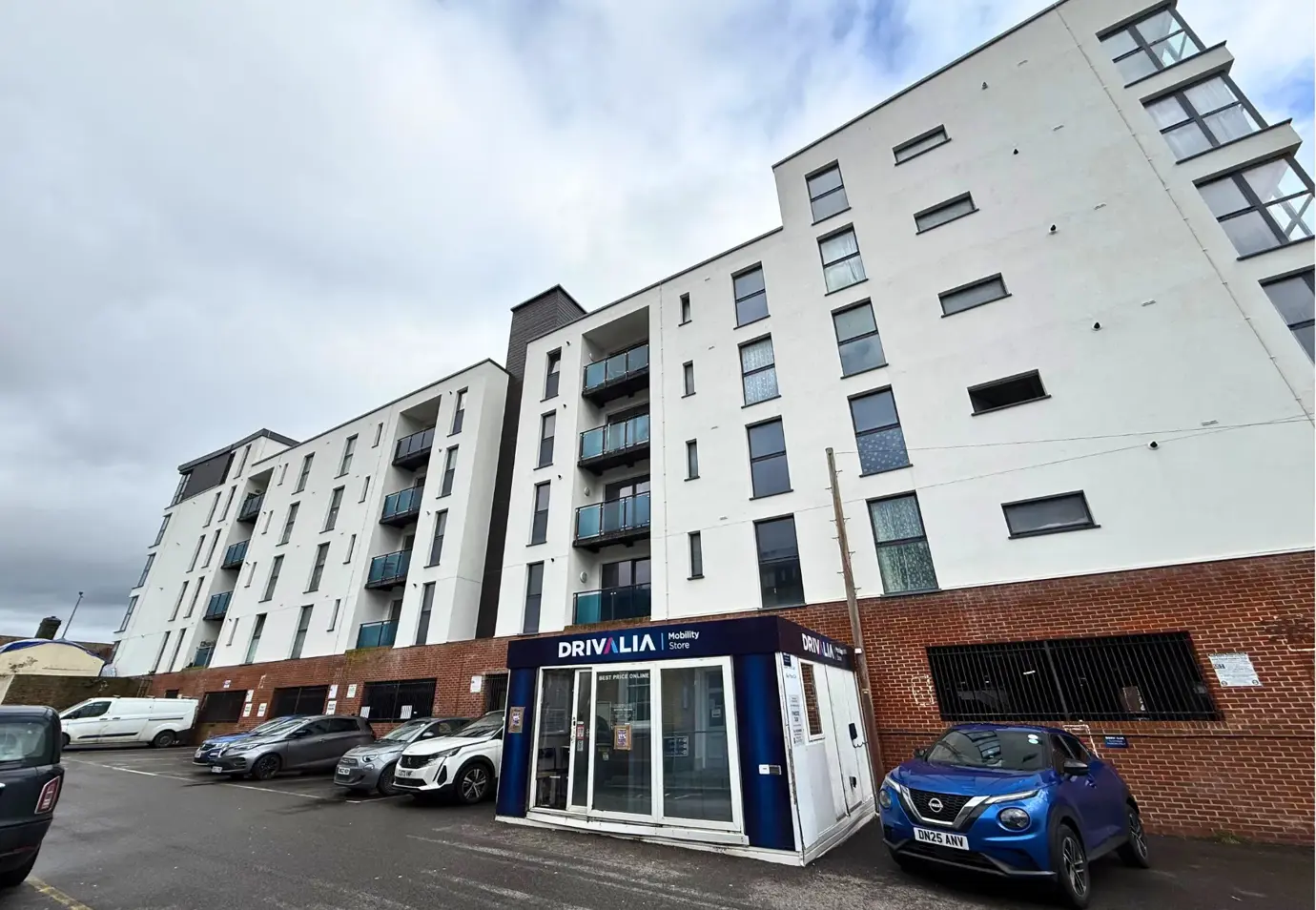 Lawtech Group - UK - Cladding & Facade Specialists  - Broadway Heights